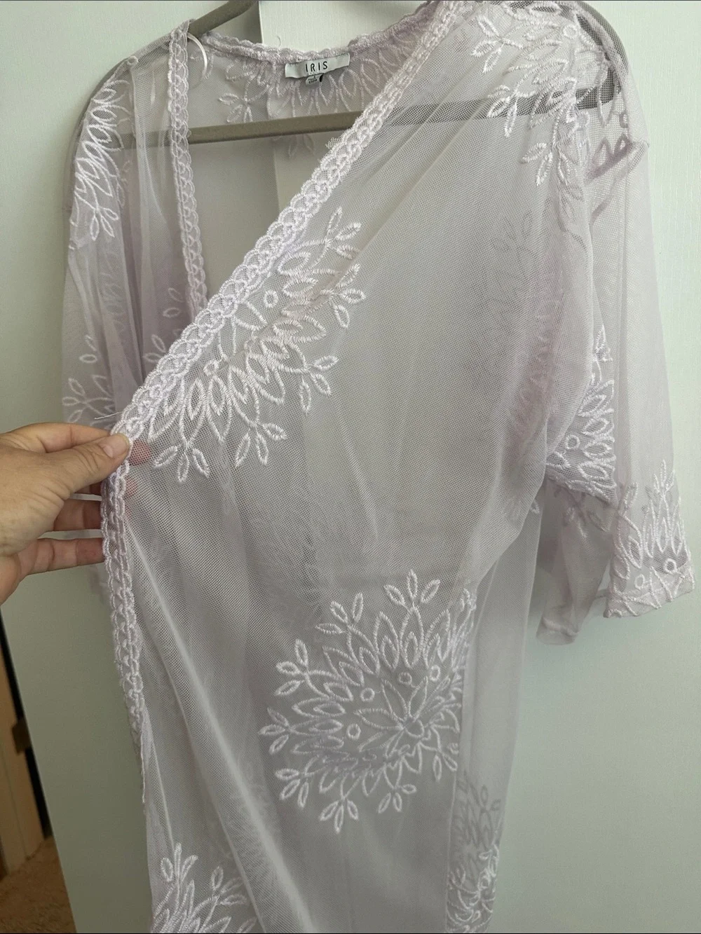 iris Sheer Lavender Embroidered Kimono Robe - Picture 2 of 3